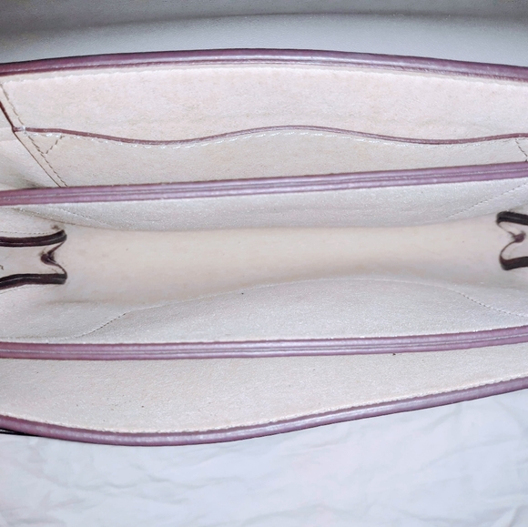 Genuine Leather Shoulder Bag with Chain - Picture 5 of 8